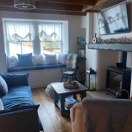 Shrimp - 3 Bed Renovated With Stunning Sea Views