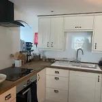 Prázdninový dům Shrimp - 3 Bed Renovated With Stunning Sea Views *